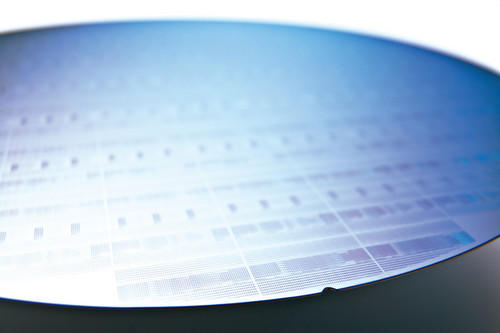 《国际电子商情》三星10纳米芯片工艺基本定型